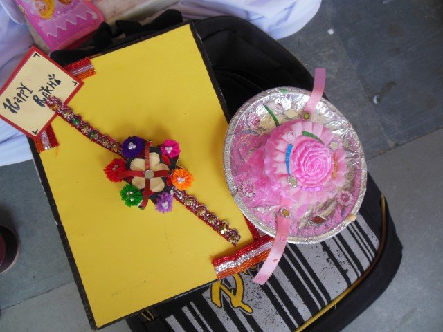 Rakhi Making pic 2Sant Nischal Singh Public School, Ladwa