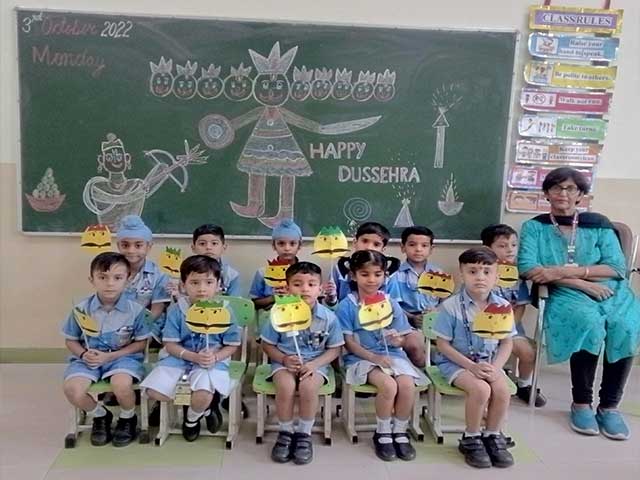 Mask Making and Movie ShowSant Nischal Singh Public School, Ladwa